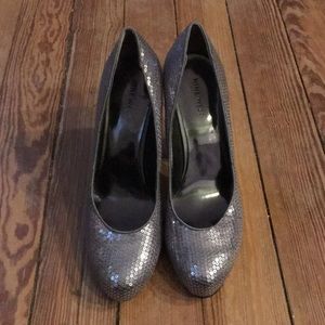 Nine West silver sequin pumps - worn once
